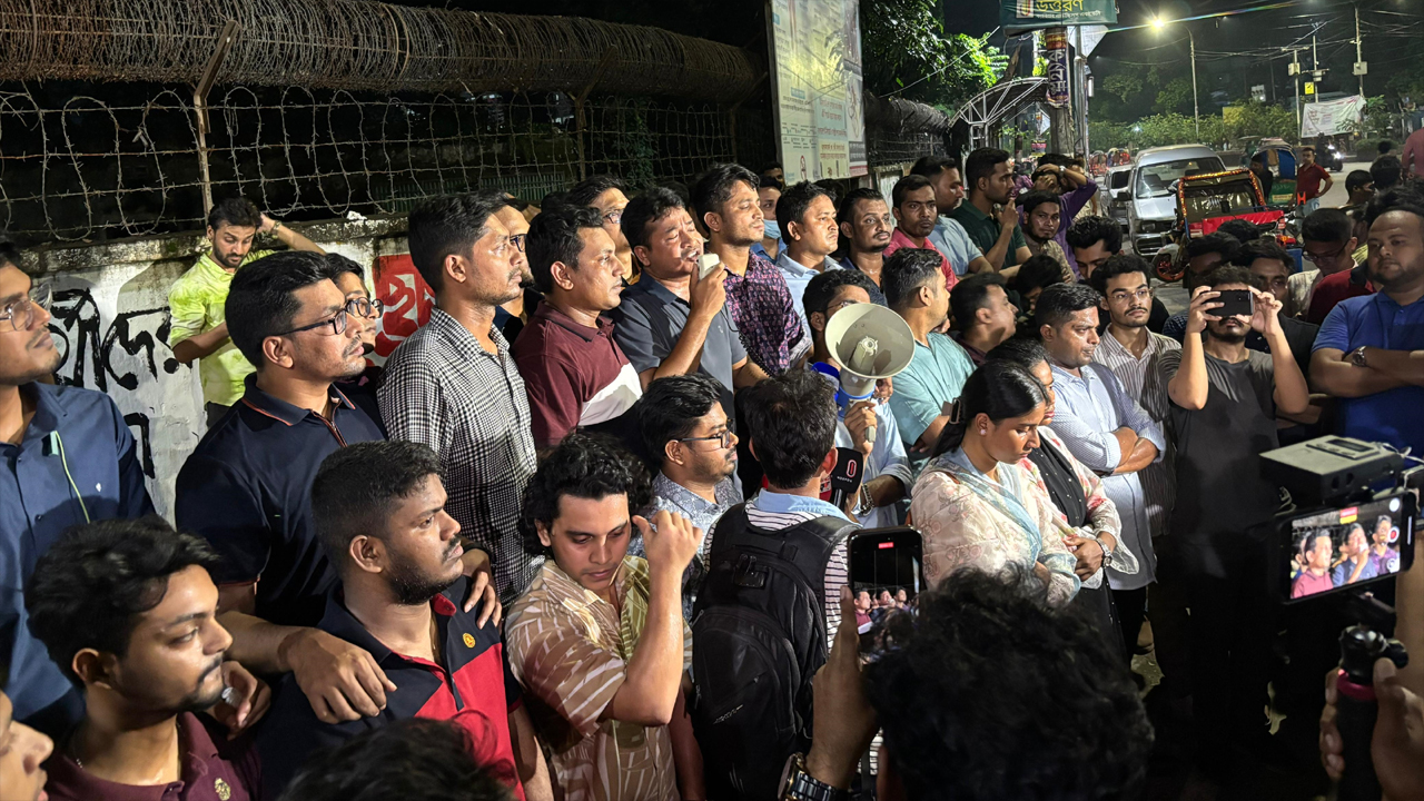 জবি শিক্ষার্থী হত্যার ঘটনায় ঢাবিতে ছাত্রদলের বিক্ষোভ